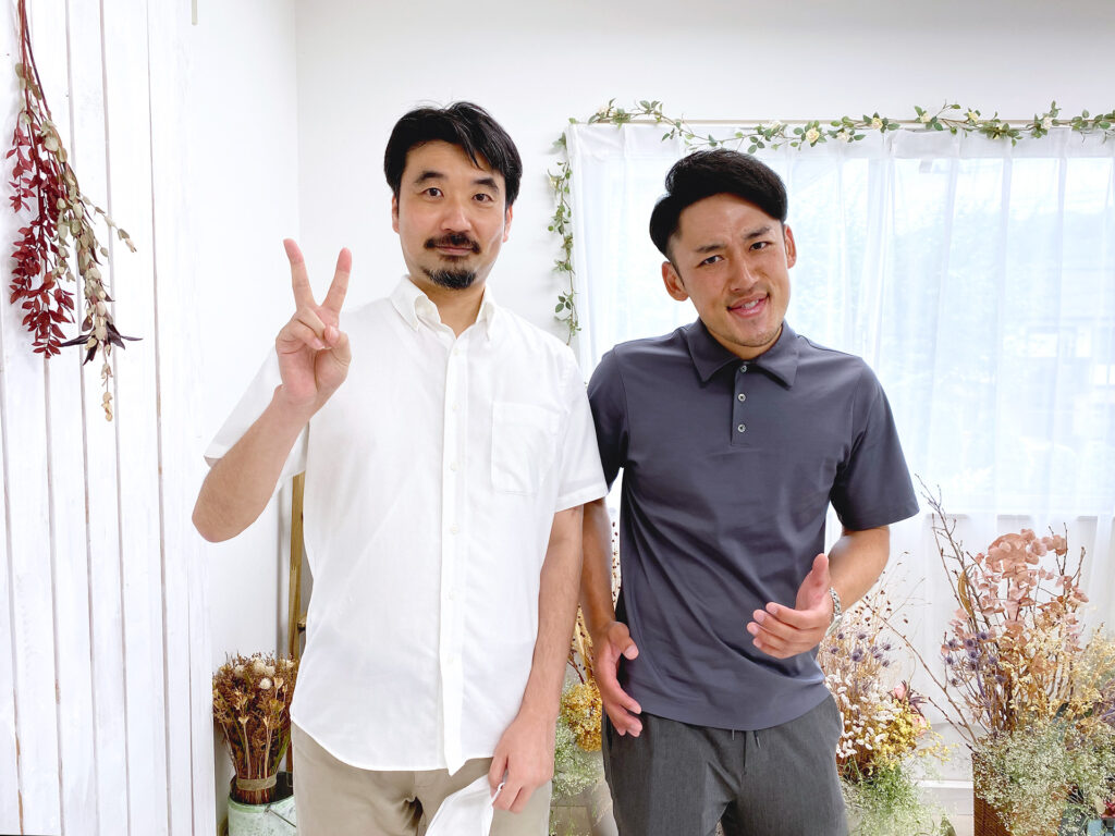 写真館にワタナベ智之さんがご来店