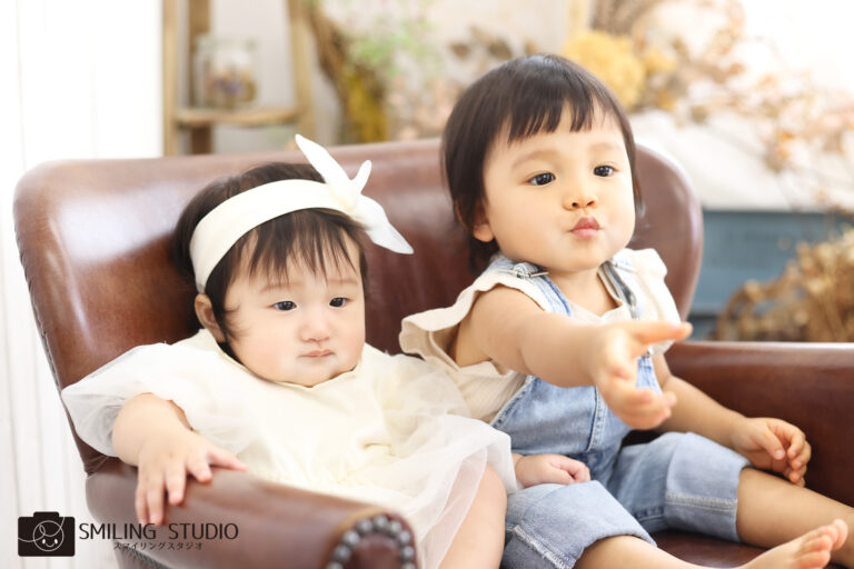 姉妹で一緒に赤ちゃん撮影